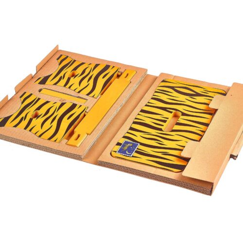 Pručka tiger v kovčku